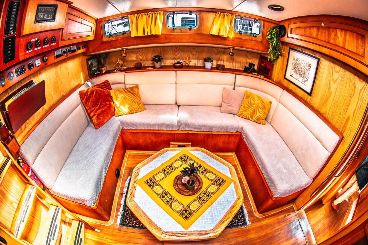 Hotel Zeilschip Lucia à Flessingue Extérieur photo
