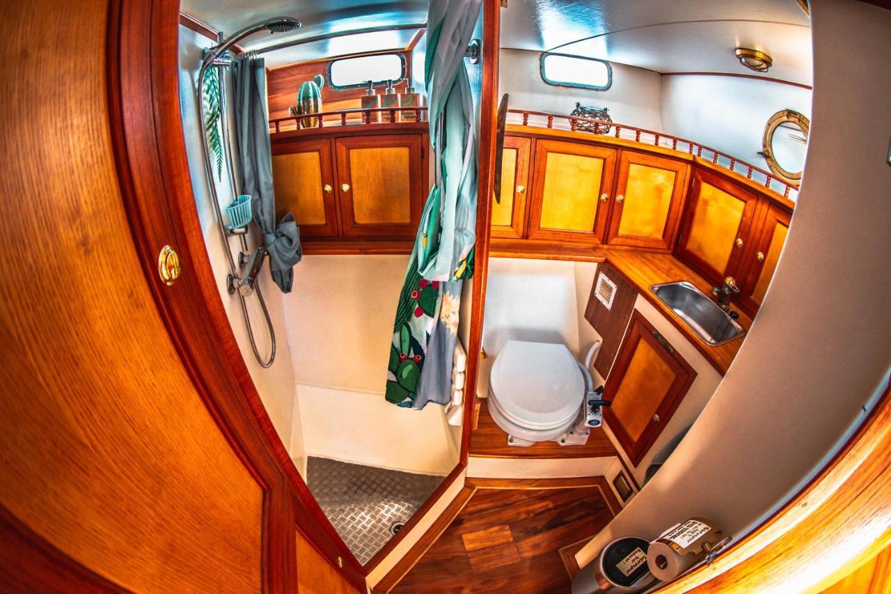 Hotel Zeilschip Lucia à Flessingue Extérieur photo