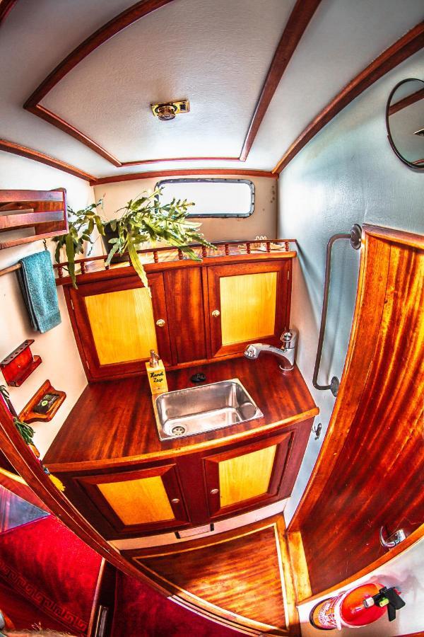 Hotel Zeilschip Lucia à Flessingue Extérieur photo