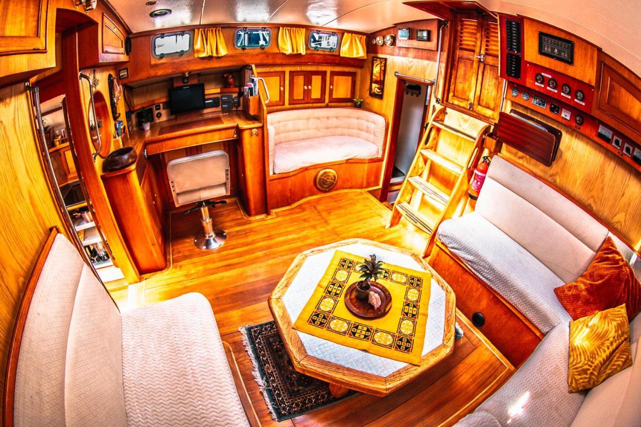 Hotel Zeilschip Lucia à Flessingue Extérieur photo