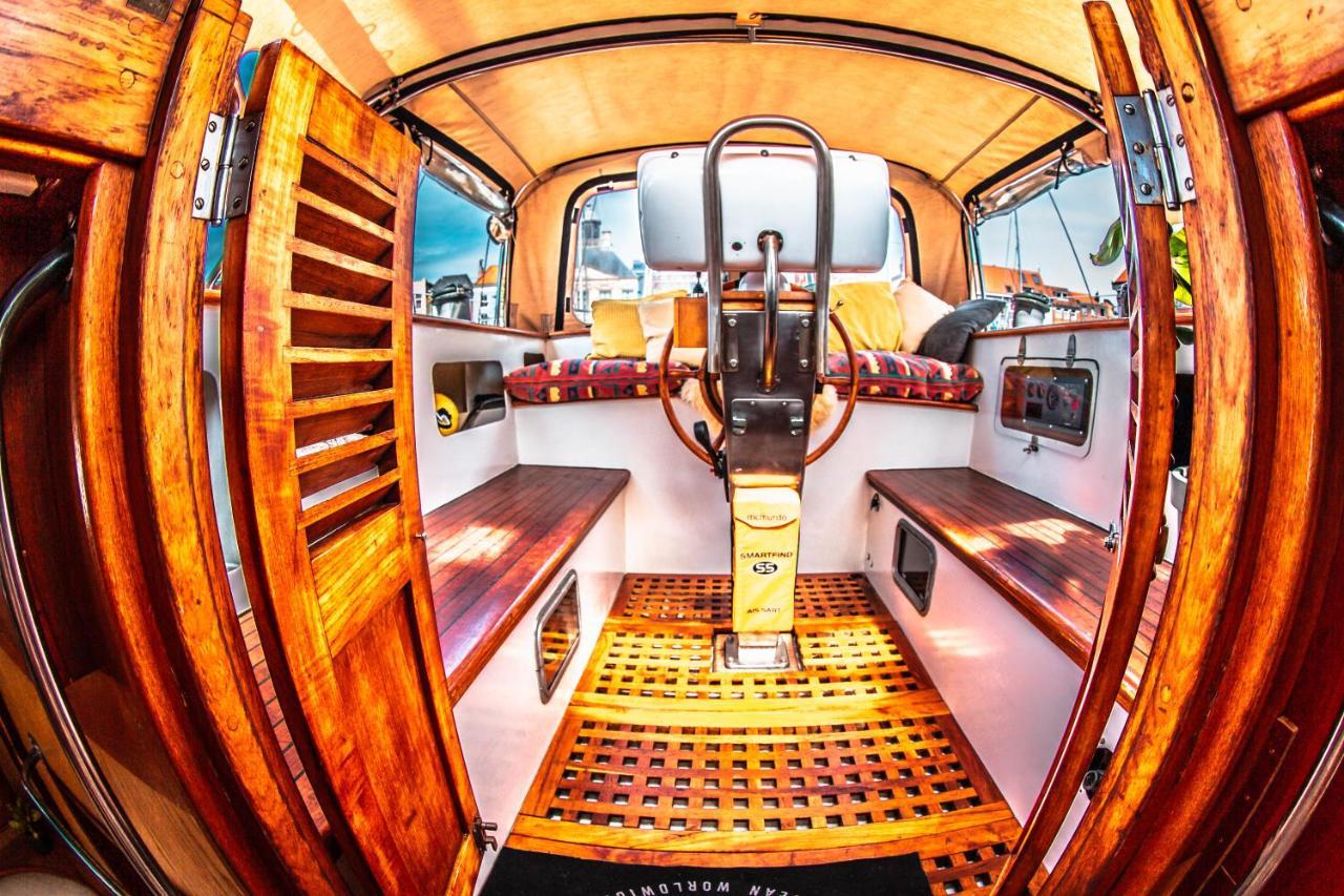 Hotel Zeilschip Lucia à Flessingue Extérieur photo